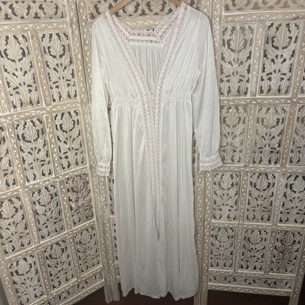Vintage Dreamaway White Peignoir Movie Star Robe 2 Button Pink Lace Trim Nylon L